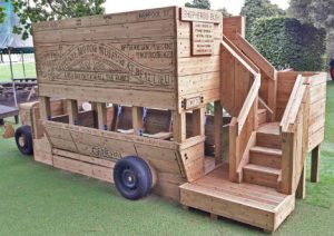 Beaulieu National Motor Museum – Bespoke Play Bus 